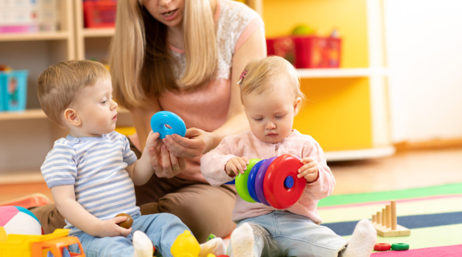 the-pros-and-cons-of-daycare-simple-business-simple-life